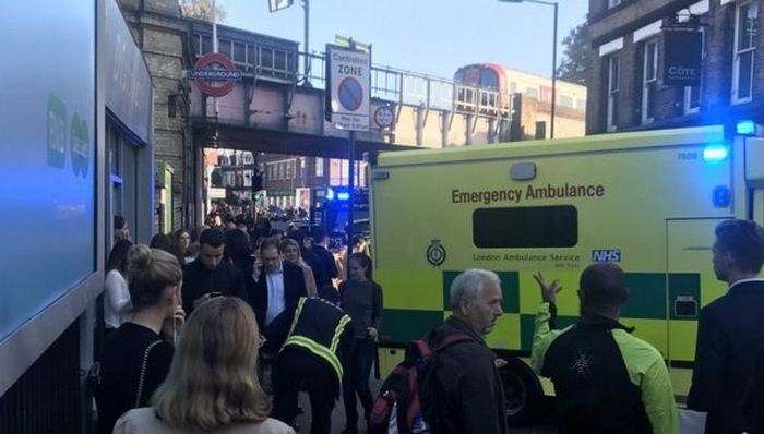 西伦敦,伦敦地铁,发生爆炸,外媒,海外网,事件,太阳报,标题,快讯,英国