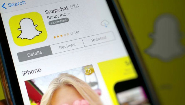 Snapchat推出AR表情包 自己捏的脸也能放到现实世界了