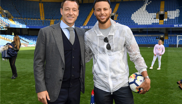 【体育明星日常】斯坦福桥库里秀脚法 李娜姜山将客串《网球王子》