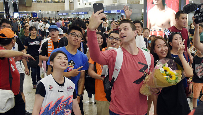 【体育晚报】U23女排世锦赛中国获第7 新赛季CBA体测名单出炉