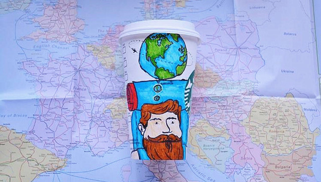 挥别了餐巾纸 土耳其小哥用纸杯创作旅行影像日记