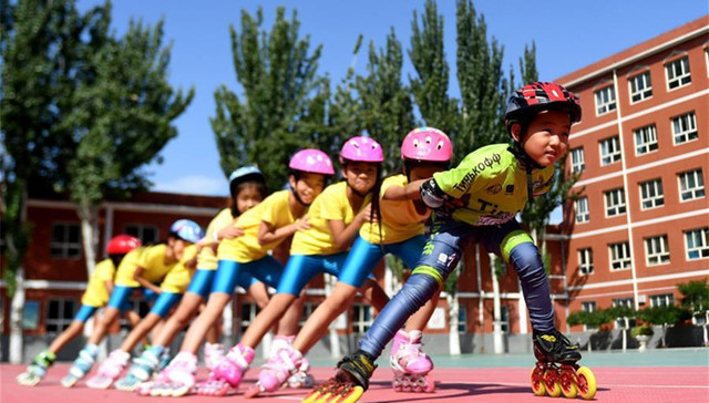 军训晕倒、体测猝死 学生体质下降根源在何处？