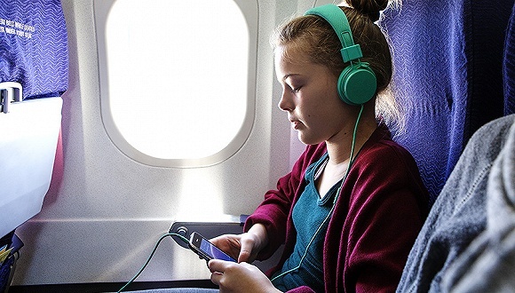 空中WiFi十周年：全球航司借此服务收获声誉和收入