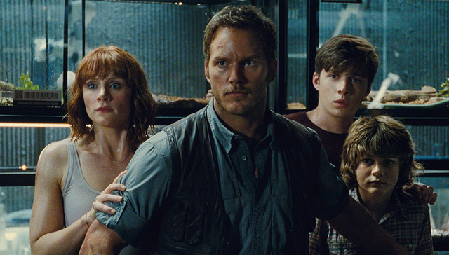 《神奇动物在哪里2》、《侏罗纪世界2》等16部大片齐聚2018