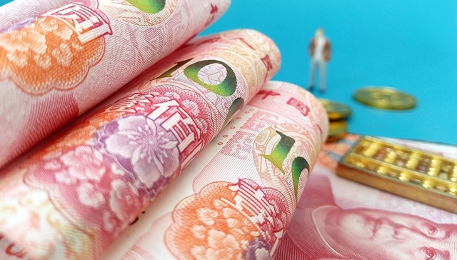 人民币汇率预期开始分化 双向波动料将增大