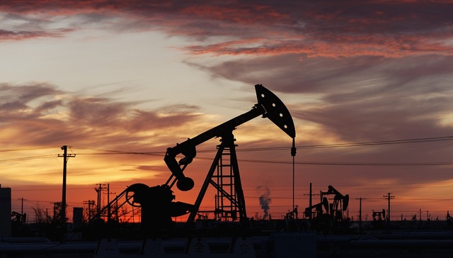 石化油服,定增,减亏