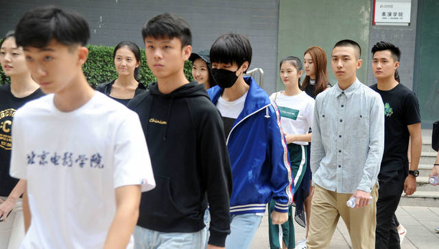 TFBOYS,发电,团队沟通,产品,艺人,QQ群,无人机,淘宝,LED屏幕,超女