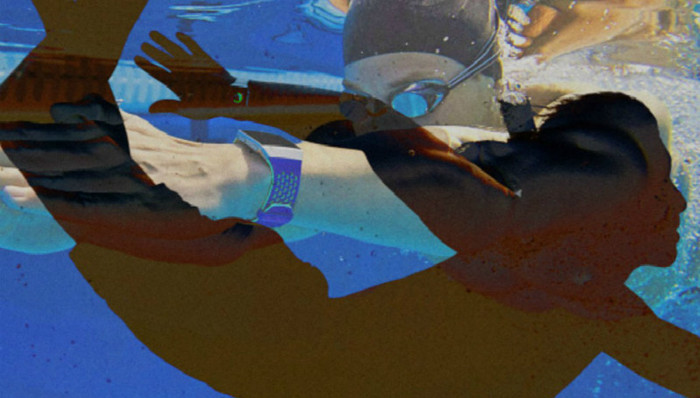 与Apple Watch硬碰硬 Fitbit在这场手腕之争中能打赢苹果吗？