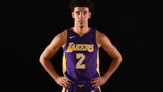 NBA16队敲定球衣广告 湖人超越骑士签下联盟第二大单