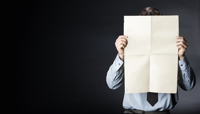 “高中生举报学校违规补课被劝退”调查：是教师个人行为还是校方集体决定？