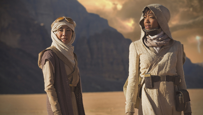 《星际迷航：发现号》打破白人主角垄断  杨紫琼饰演首位亚裔女舰长