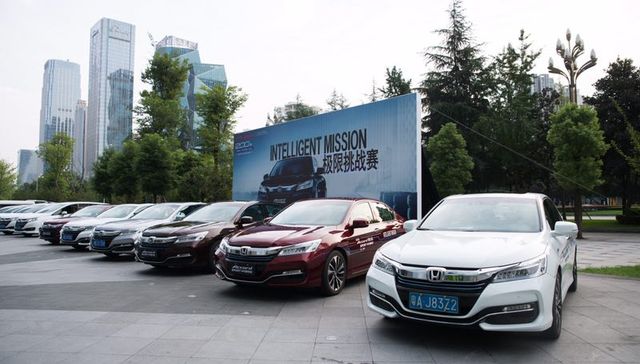 为了榨干一箱油 我们连续试驾这款车长达120个小时（驾驶篇）