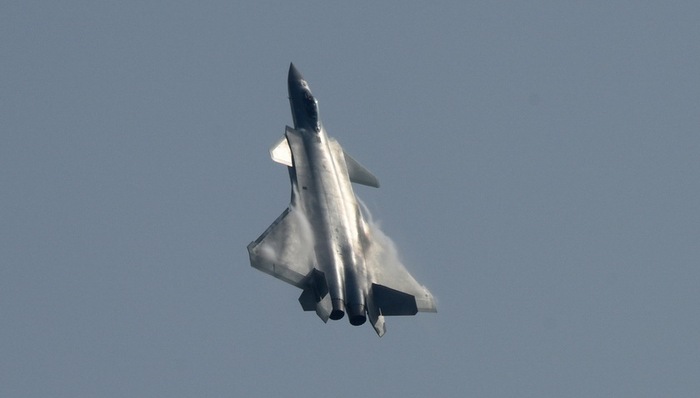 战场感知,列装,第四代战斗机,超音速巡航,头盔瞄准具,机载相控阵雷达,反隐身,四代,苏霍伊设计局,隐