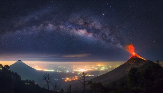 PPT,格式刷,菜单栏,设计窗口,界面空间,字体的颜色,默认字体,鼠标右键,单击,工具栏