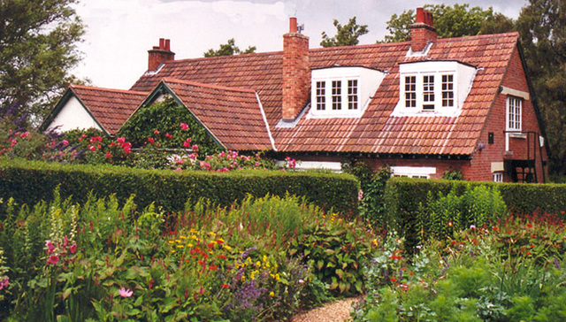 C.S.刘易斯在窑厂住宅：除了《纳尼亚传奇》 他在此还收获了短暂热烈的爱情