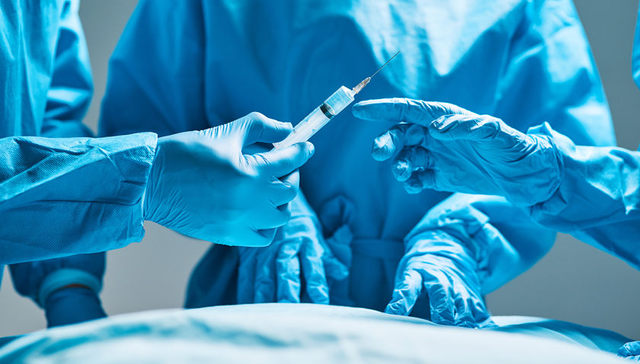 中办国办：严格药品注射剂审评审批 禁止医药代表卖药