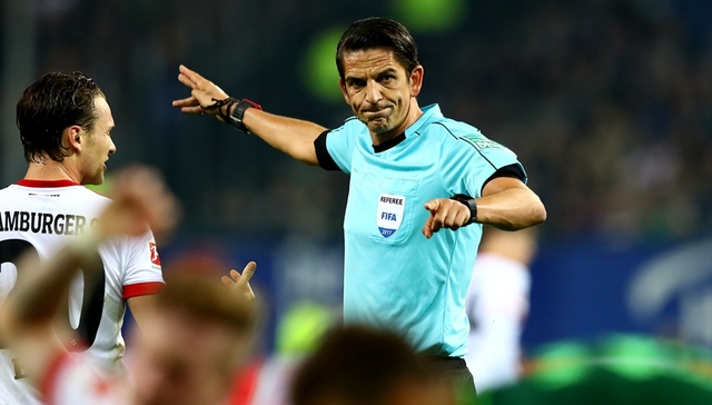 【体育晚报】“诺坎普奇迹”主裁将吹中超 卡卡亲承退役倒计时