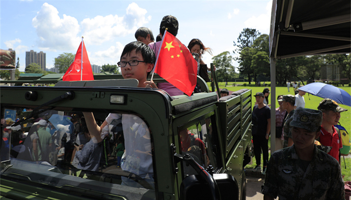 办法,中央军委,开放内容,中国人民解放军,中国人民解放军军营开放办法,人民军队,全民国防教育日,基层