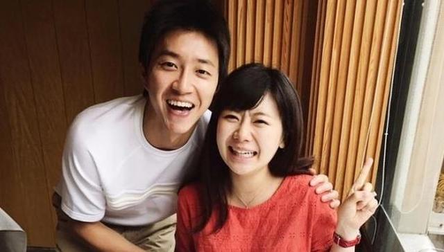 【体育明星日常】C罗送迷弟球衣 福原爱顺产生女