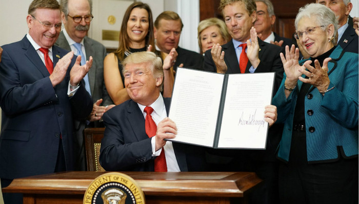 特朗普,行政令,废除奥巴马医保