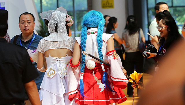 二次元,动漫游戏,漫画工作室,CI-CF,变现方式,漫展,奥飞,航海王,原动力,十万个冷笑话