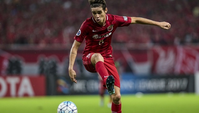 亲承来中国为挣钱养家 奥斯卡自信能重回欧洲足坛