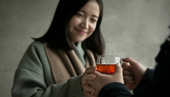 天气渐凉时适合喝什么茶？