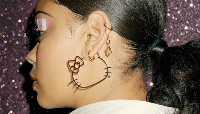 【是日美好事物】Hello Kitty 与ASOS跨次元合作 Tiffany&Co.开始卖乒乓球拍和吸管了