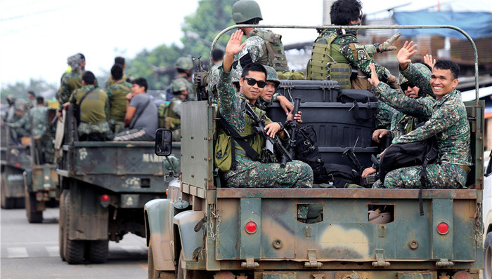 天下故事,军情解码,打击ISIS