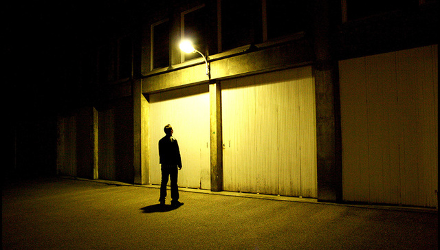 【特写】脱轨的“三和大神”