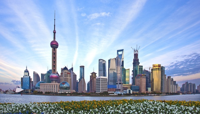 【财经24小时】商务部研究上海自由贸易港建设方案 黑龙江下调煤炭去产能目标