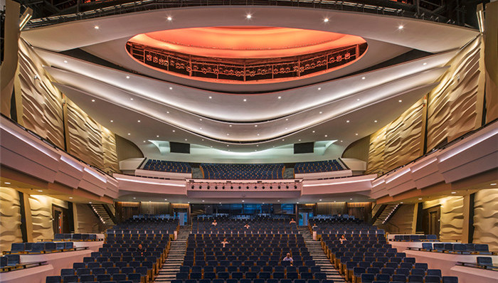 突破重围的 STUDIOS 工作室将上海国际舞蹈中心打造成了一座世界级建筑