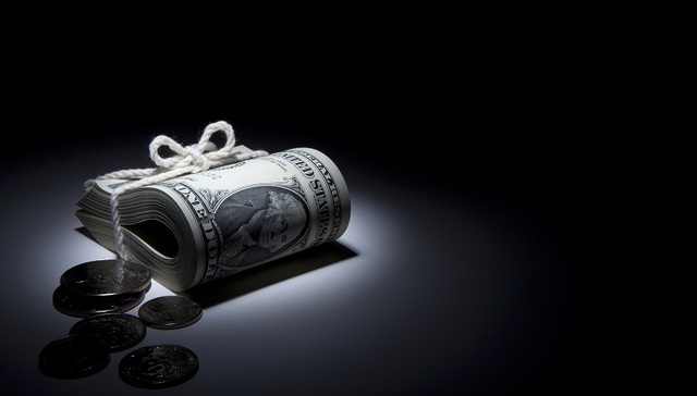 荷尔蒙、90后蓝领、危险金矿：为1000元高息借款的年轻人