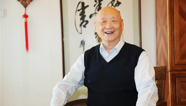 邓垦,1986年,1983年,1980年,1918年,留法勤工俭学会,1941年,小平,逝世,享年