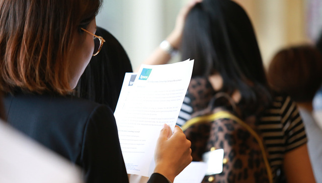 海归招聘会、面试官和求职者