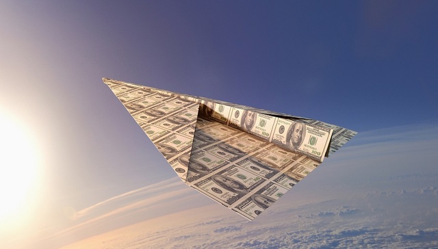 周小川：积极有序发展股权融资 稳步提高直接融资比重