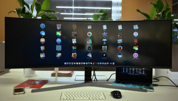 三星带鱼屏显示器体验：32:9带来游戏办公新革命