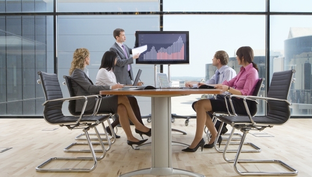 ST,投资人,控股股东,通知程序,瑞弘宝,股东身份,破产重整,上交所,夺权,临时股东大会