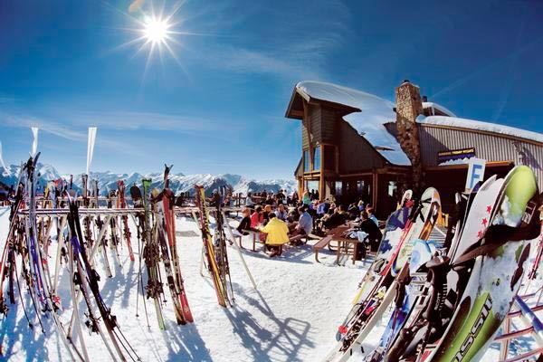 滑雪板留不住易变心的年轻消费者，讲故事和科技可以