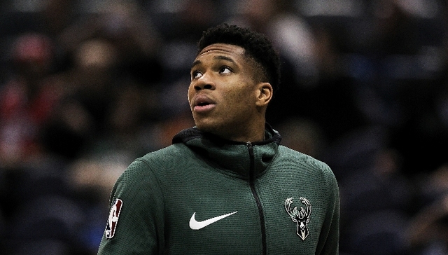 李宁、阿迪达斯终是陪跑 耐克与“字母哥”续约将出签名战靴