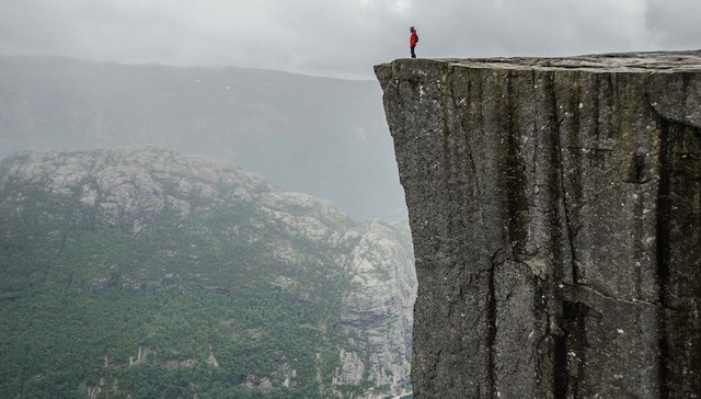 张明：中国房地产和大宗商品最易遭遇明斯基时刻