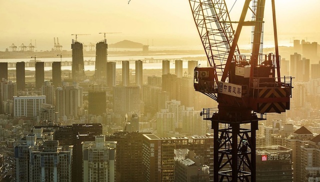 【财经数据】10月中国进出口增速小幅回落 挖掘机销量同比增长81.2%