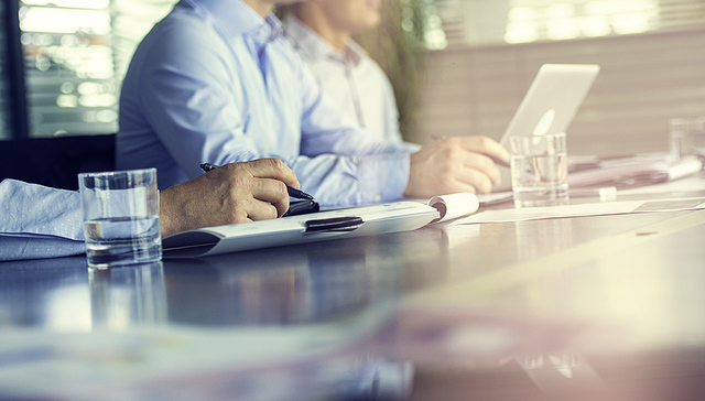 国务院金融稳定发展委员会召开第一次全体会议 主任马凯讲话