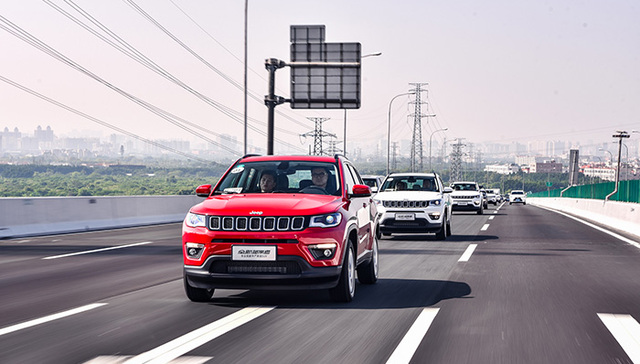 顺利通过湿滑考验的Jeep指南者又透露了关于9AT的小秘密