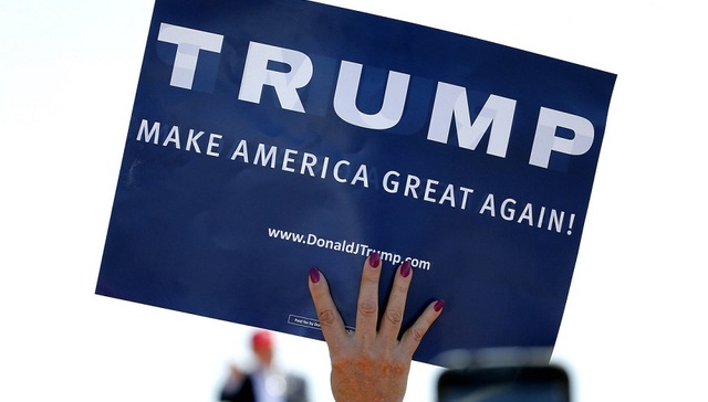 特朗普胜选一周年 美国什么变了什么没变？