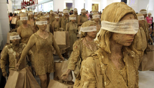 被品牌蒙蔽双眼的年代：商品无所谓 大牌最重要？