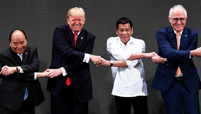 特朗普,杜特尔特,唱歌,东盟,菲律宾