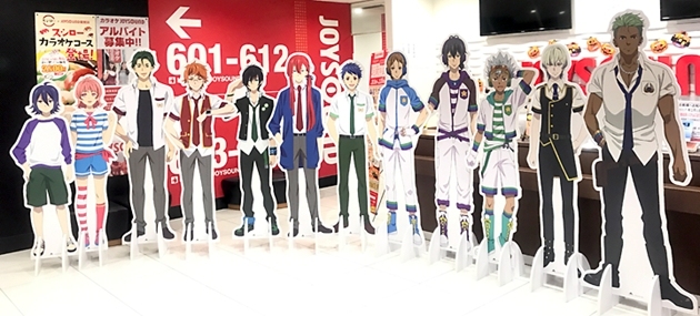 一个人唱卡拉OK太孤单？送你一打人形看板陪唱拿好不送