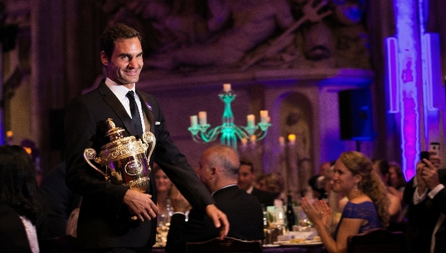 赛场收入达1.1亿美元超越伍兹 费德勒成体坛总奖金第一人