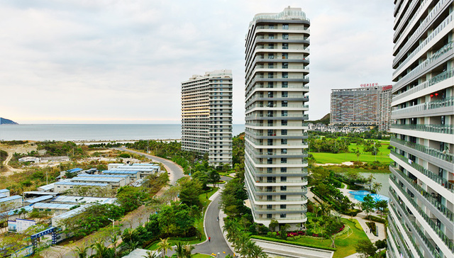 中弘股份,半山半岛